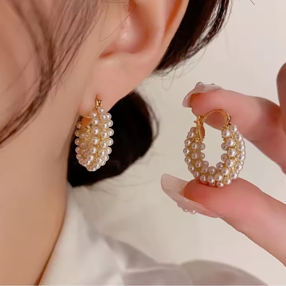 NEW! Elegant Vintage Pearl Hoop Earrings. A6-186 - Picture 1 of 8